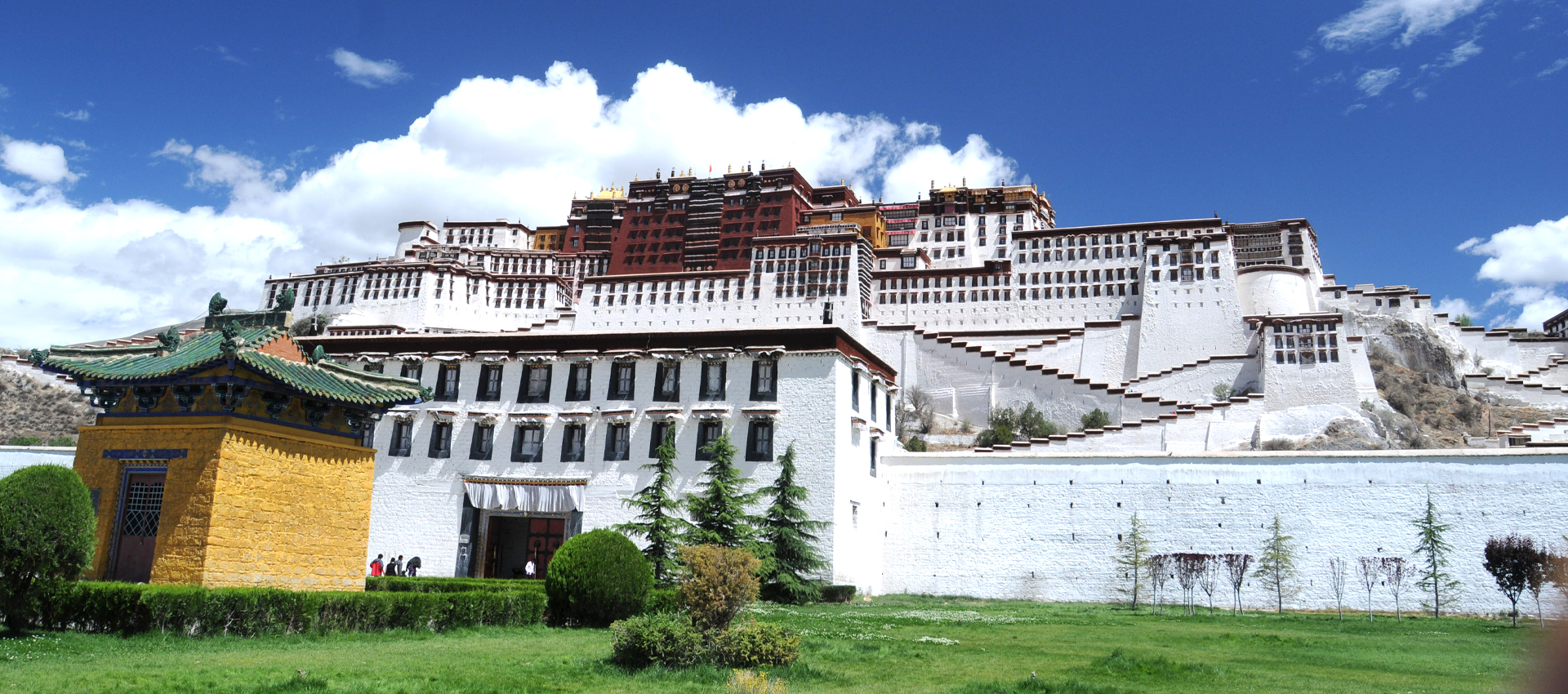 Ganden Monastery Trek